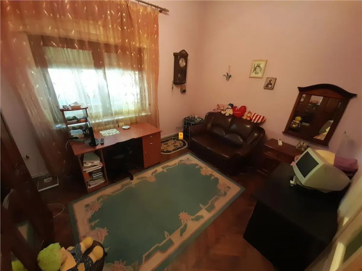 Vanzare casa zona Centrala - foto 3