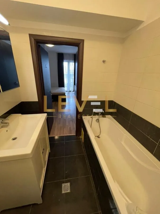 Apartament cu 3 camere de vanzare - foto 6