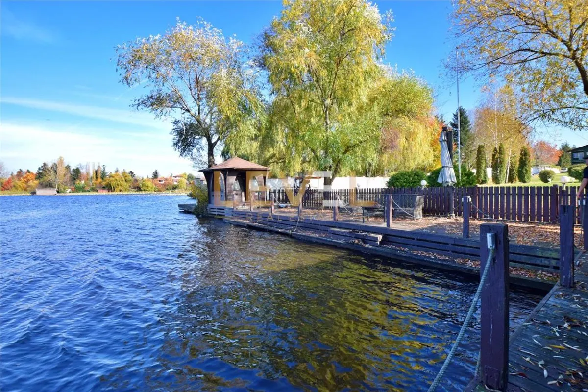 [VIDEO] VILA CU PONTON SI TEREN 11.000MP LAC SNAGOV DE VANZARE - foto 1