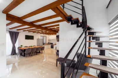 Cabana disponibila la inchiriere - foto 6