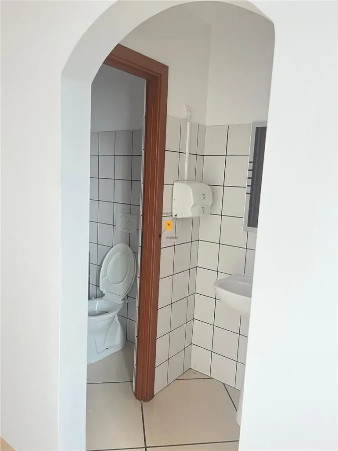Inchiriere Showroom / Cladire Multifunctionala - foto 6
