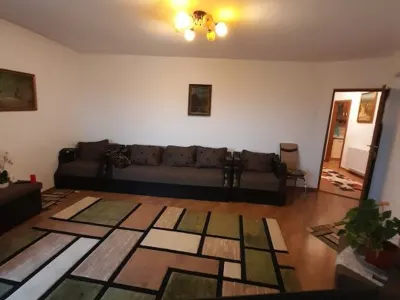 Vanzare apartament 5 camere de tip duplex, in zona Mihai Bravu (ID 486) - foto 2