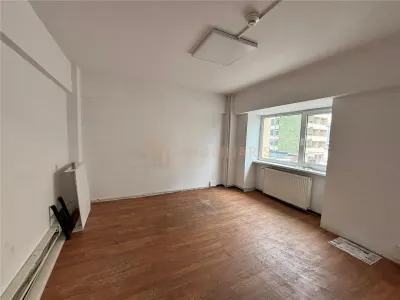 De vanzare Spatiu Comercial - foto 6