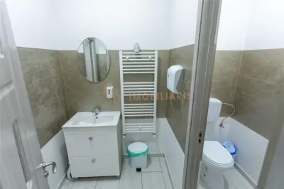 De vanzare-Pensiune 3 stele si locuinta privata - foto 2