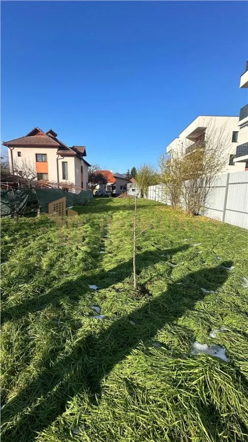 Teren intravilan 1097 mp + Anexe, zona Reconstructiei - foto 1