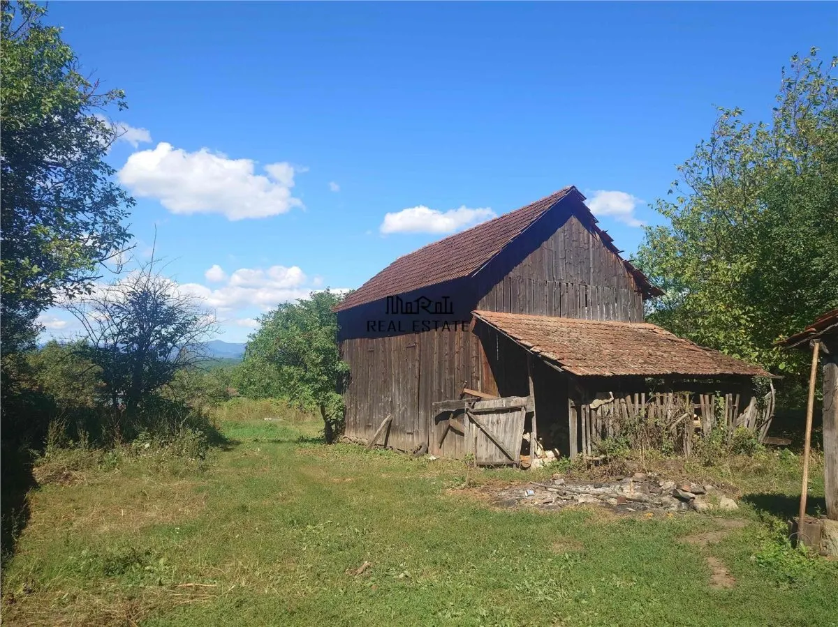 Teren intravilan si cladiri in Lunca - foto 10