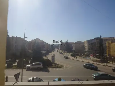 Spatiu pentru birouri km 0 Brad - foto 4