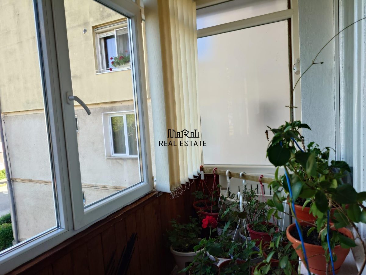 Apartament 2 camere decomandat, etaj 1, zona linistita - foto 13