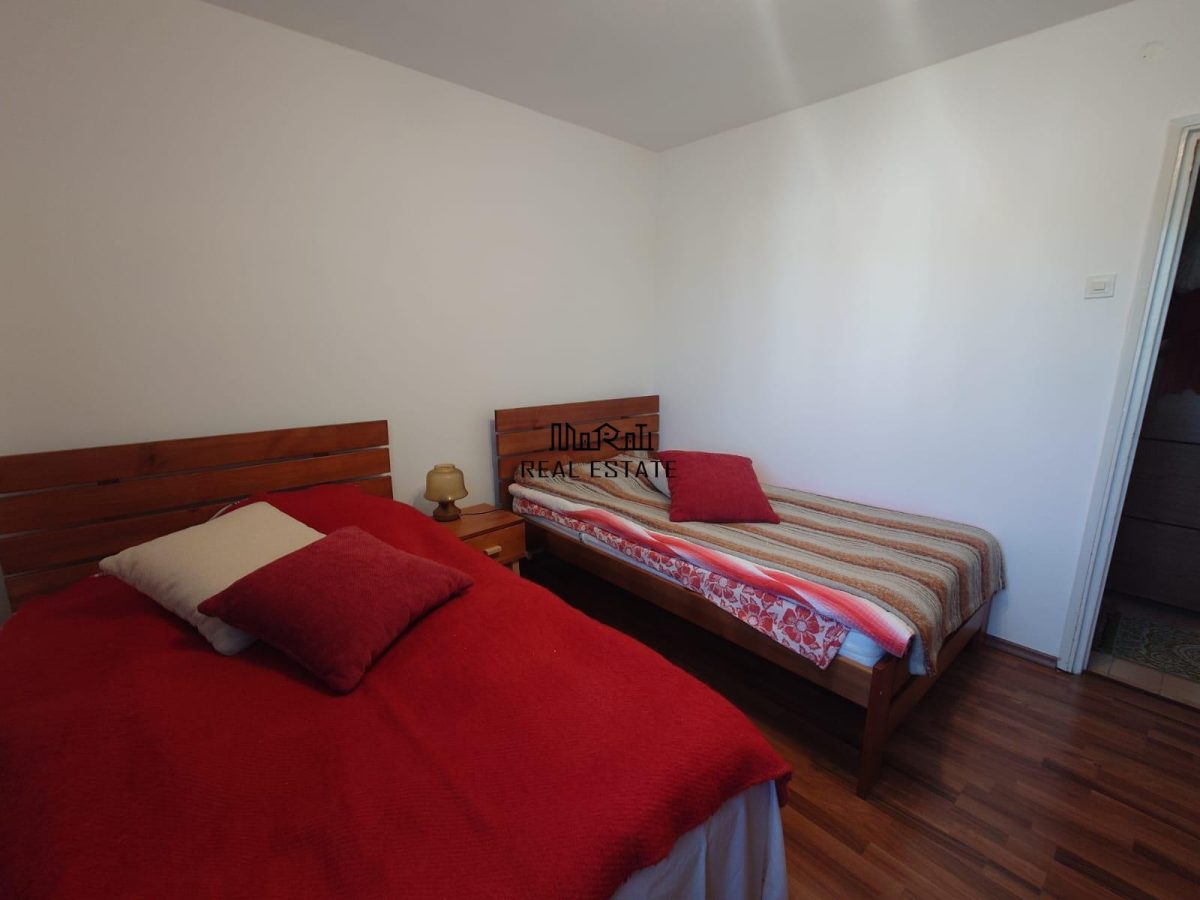 Apartament 2 camere decomandat, etaj 1, zona linistita - foto 14