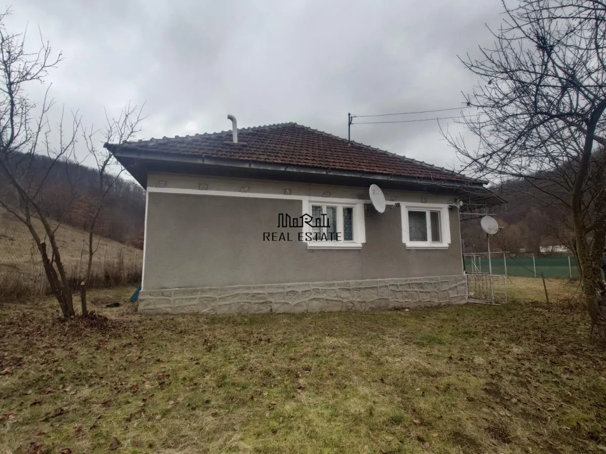 1.3 haTeren si  Casa Luncoiu de Jos - foto 8