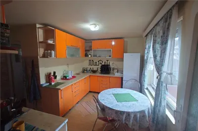 Casa cu Gradina, Parc si Priveliste in Brad, Jd. Hd - foto 7