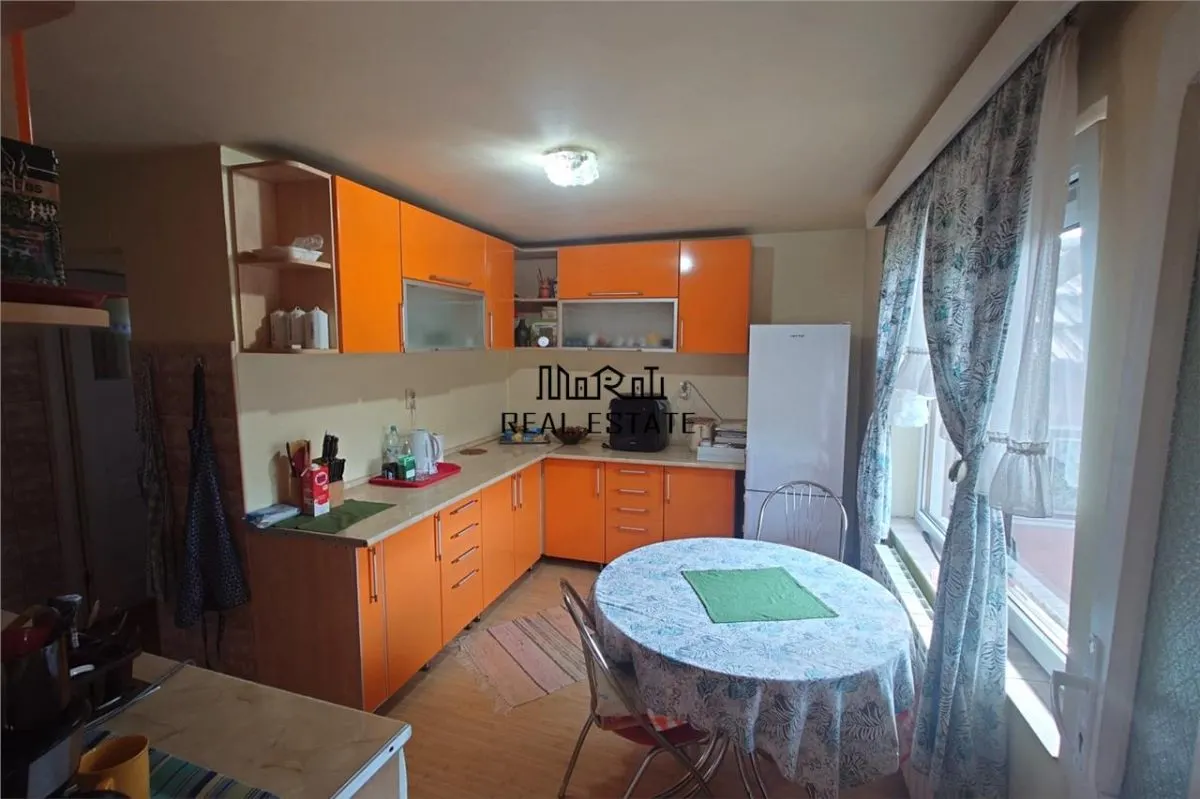 Casa cu Gradina, Parc si Priveliste in Brad, Jd. Hd - foto 7