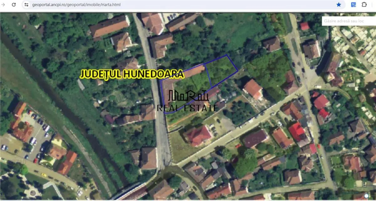 Casa, anexe si teren amplasate central in municipiul Brad - foto 8