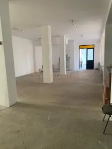 Spatiu comercial zona Hotvon - foto 6