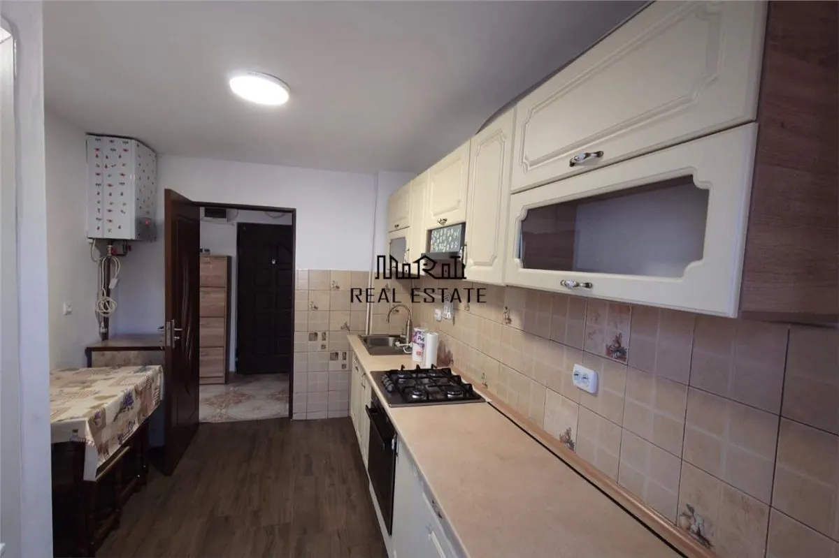 Apartament 3 camere de vanzare in Gura Barza, Criscior - foto 2