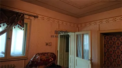 Casa si 3919 mp teren intravilan  in  Bucuresci, jud. Hunedoara - foto 10