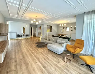 VILA INDIVIDUALA de LUX in Complex | 8 camere | Mobilata&utilata | 4 locuri de parcare | BANEASA - Bucuresti