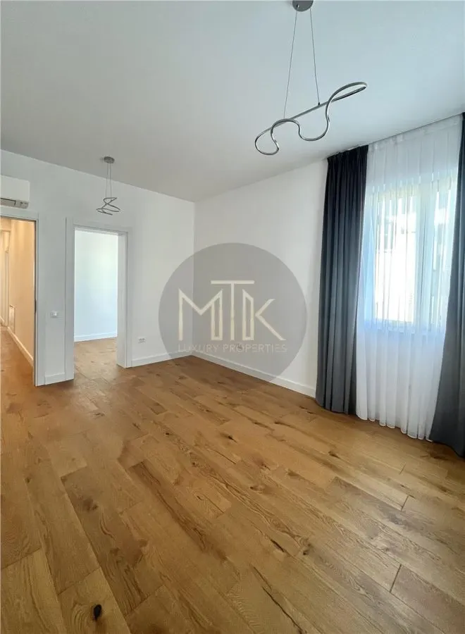 EXCLUSIV | SCOALA AMERICANA - Complex cu PISCINA | Pipera - Vila Duplex / 327 MP - foto 20