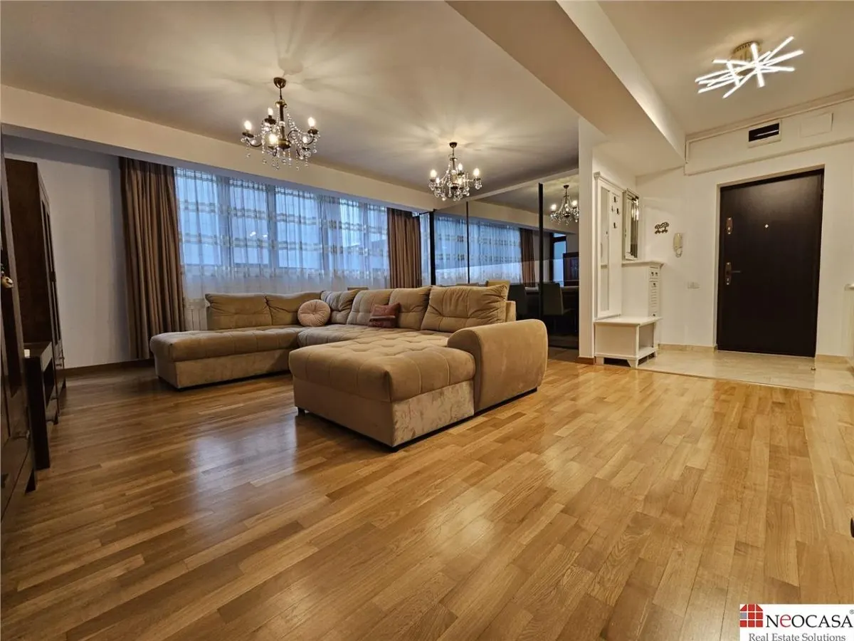 ARCUL DE TRIUMF, 2008, ET 1, 88 MP, RENOVAT, MOBILAT, GARAJ! - foto 1
