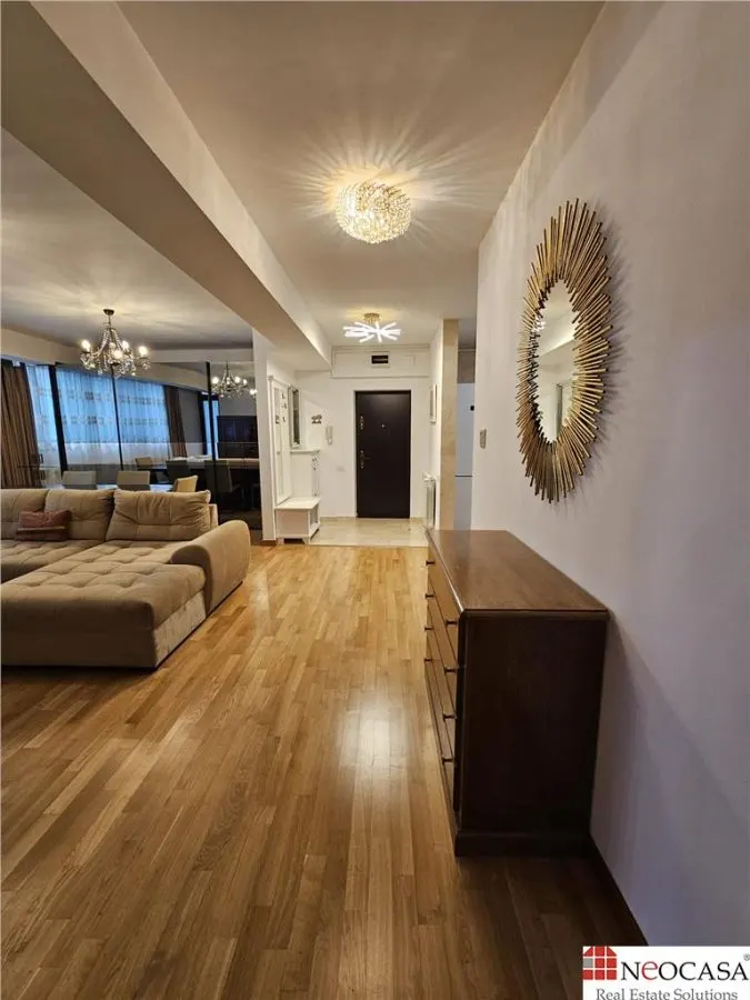 ARCUL DE TRIUMF, 2008, ET 1, 88 MP, RENOVAT, MOBILAT, GARAJ! - foto 6
