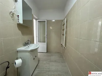 3 camere | Piața Romana | Strada securizata - foto 12
