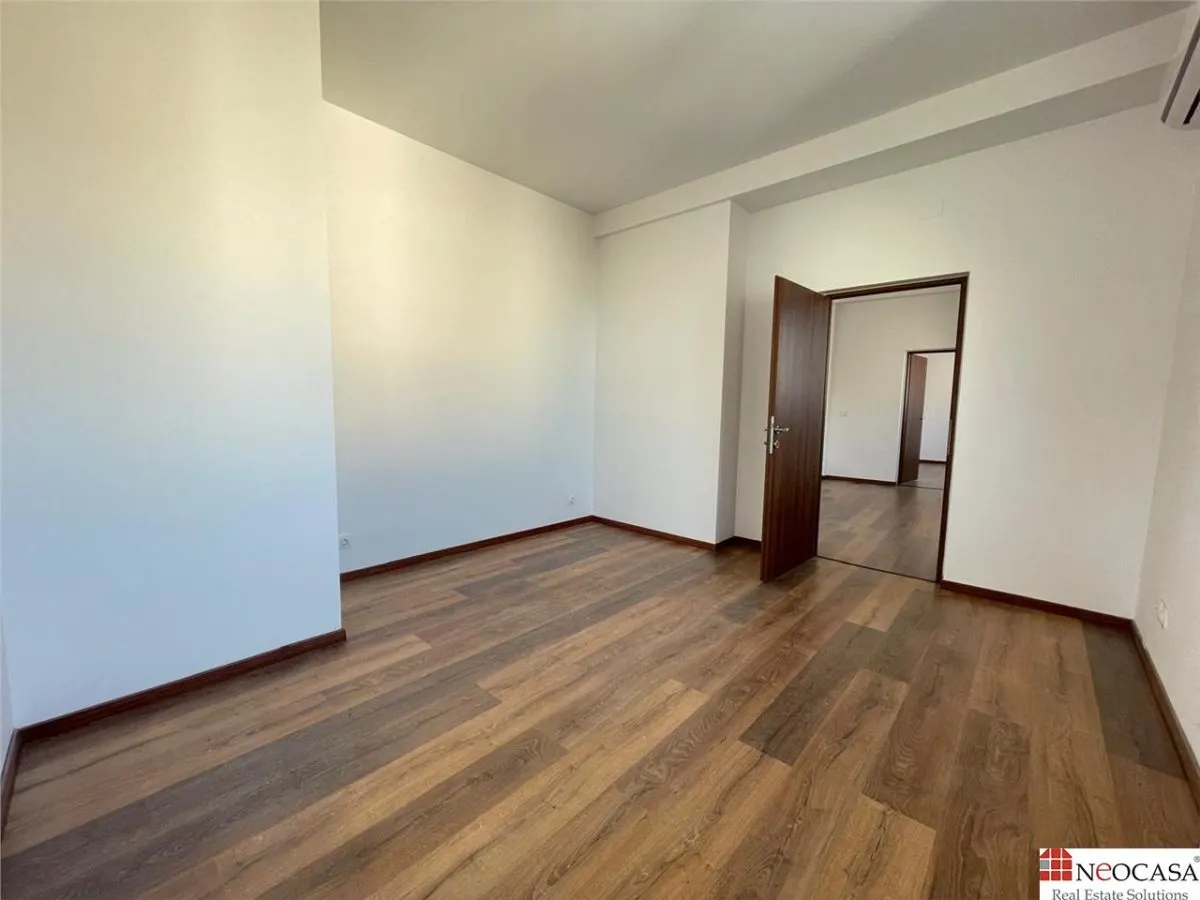 3 camere | Piața Romana | Strada securizata - foto 5