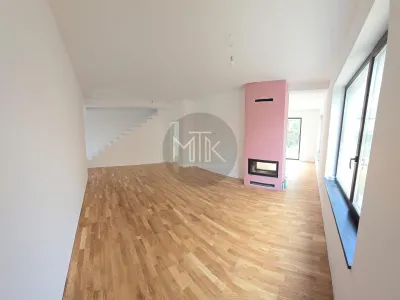 2025 | Vila duplex noua 4 camere + mansarda | Curte libera 400 mp | OTOPENI - foto 7