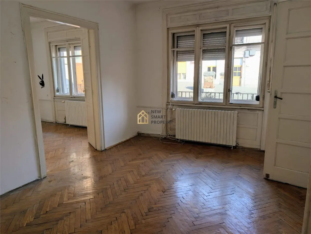 De vanzare apartament 3 camere Palatul Fuchsl - foto 3