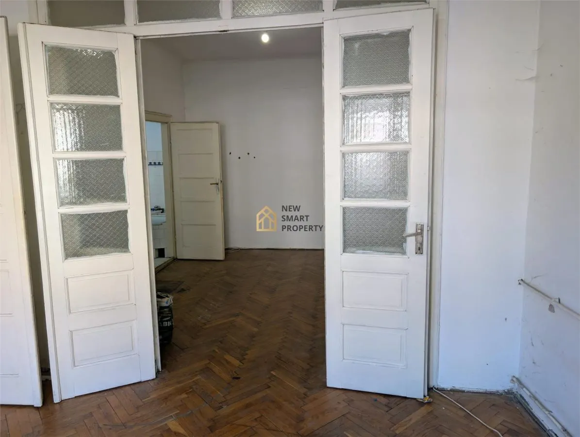 De vanzare apartament 3 camere Palatul Fuchsl - foto 4