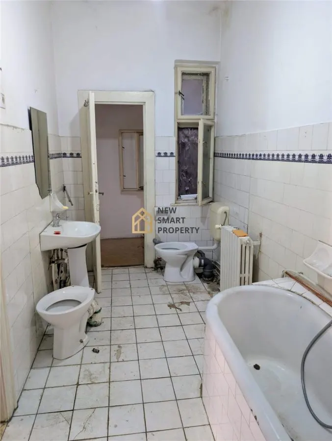 De vanzare apartament 3 camere Palatul Fuchsl - foto 7