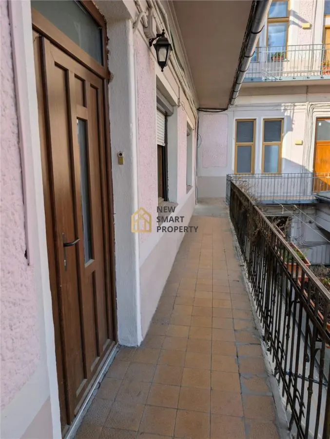 De vanzare apartament 3 camere Palatul Fuchsl - foto 9