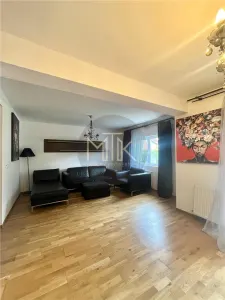 Vila 4 camere Cartier Azur- Pipera I  2 Locuri de parcare - Bucuresti