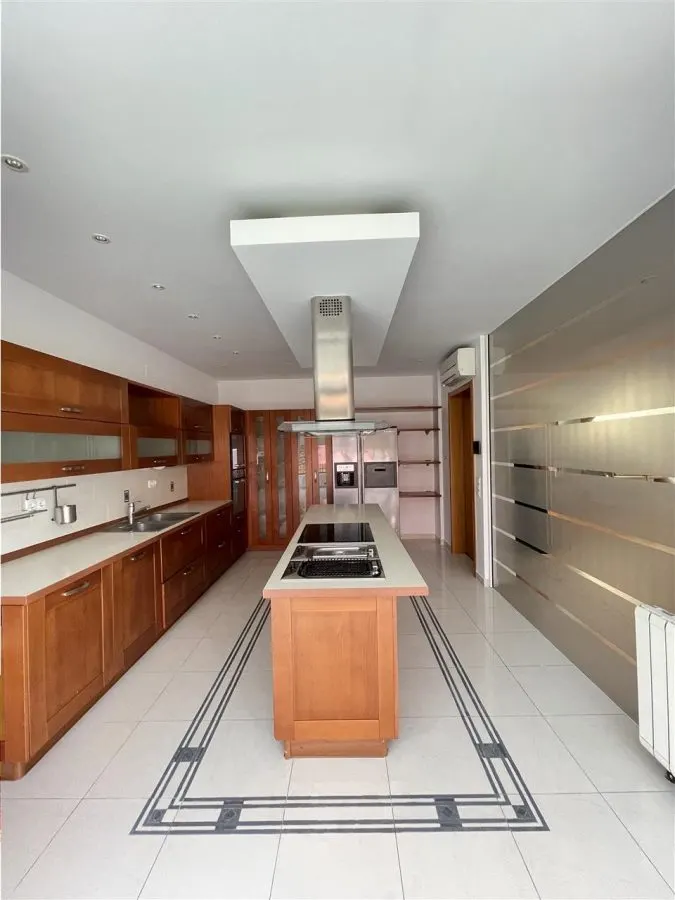 Exclusiv - Pipera | Vila + Piscina + Curte individuala | Negociabil - foto 1