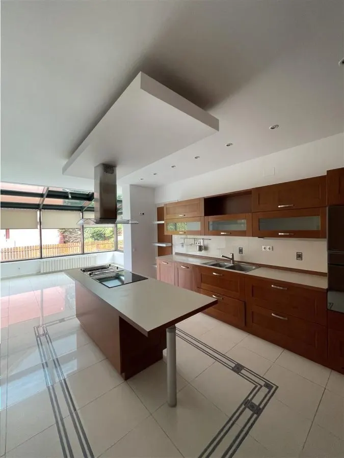 Exclusiv - Pipera | Vila + Piscina + Curte individuala | Negociabil - foto 3