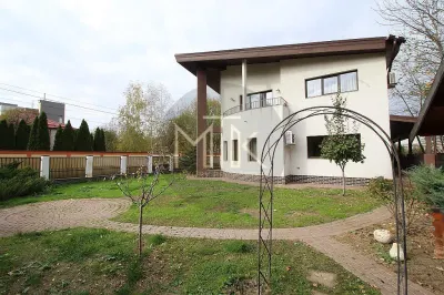 Vila Individuala superba | Curte Libera 400MP - Bucuresti