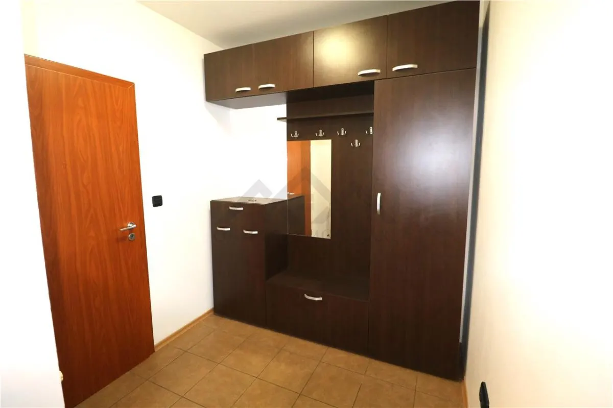 Apartament 3 camere, curte privata cu piscina in Dumbravita - foto 12
