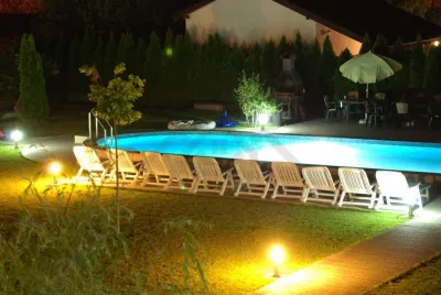 Apartament 3 camere, curte privata cu piscina in Dumbravita - foto 14
