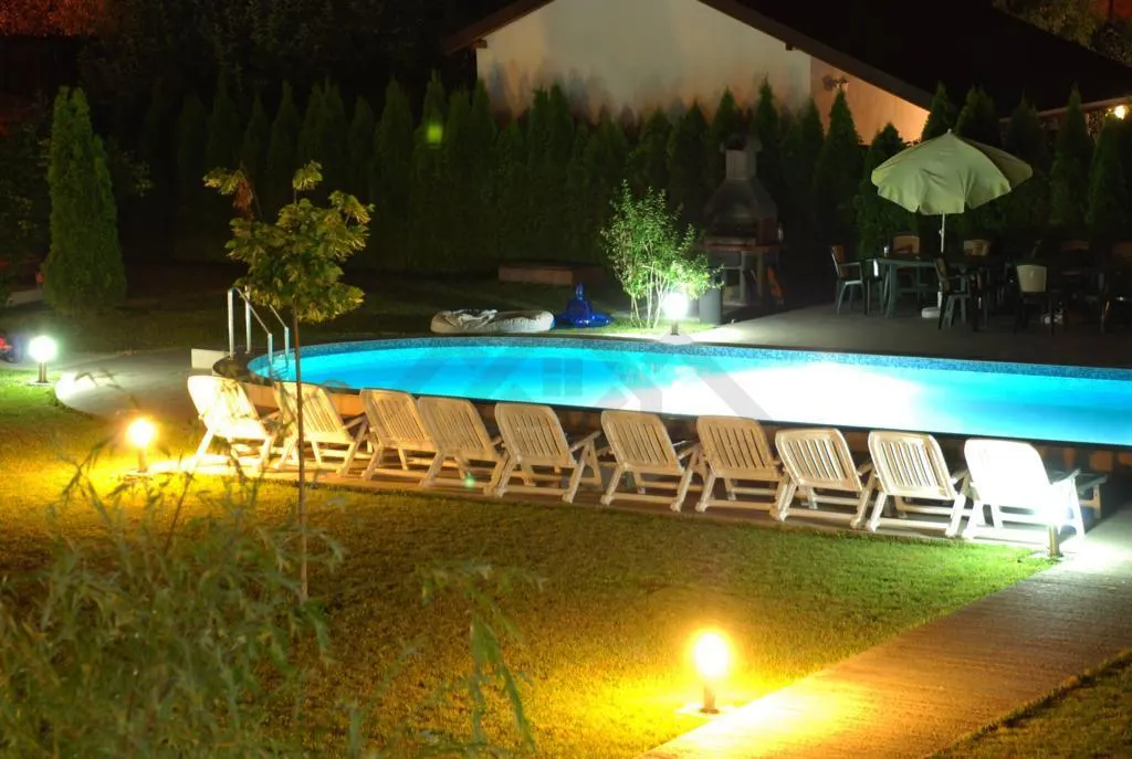 Apartament 3 camere, curte privata cu piscina in Dumbravita - foto 14