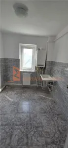 Apartament 2 camere cf 2 semidecomandat zona Crang - foto 4