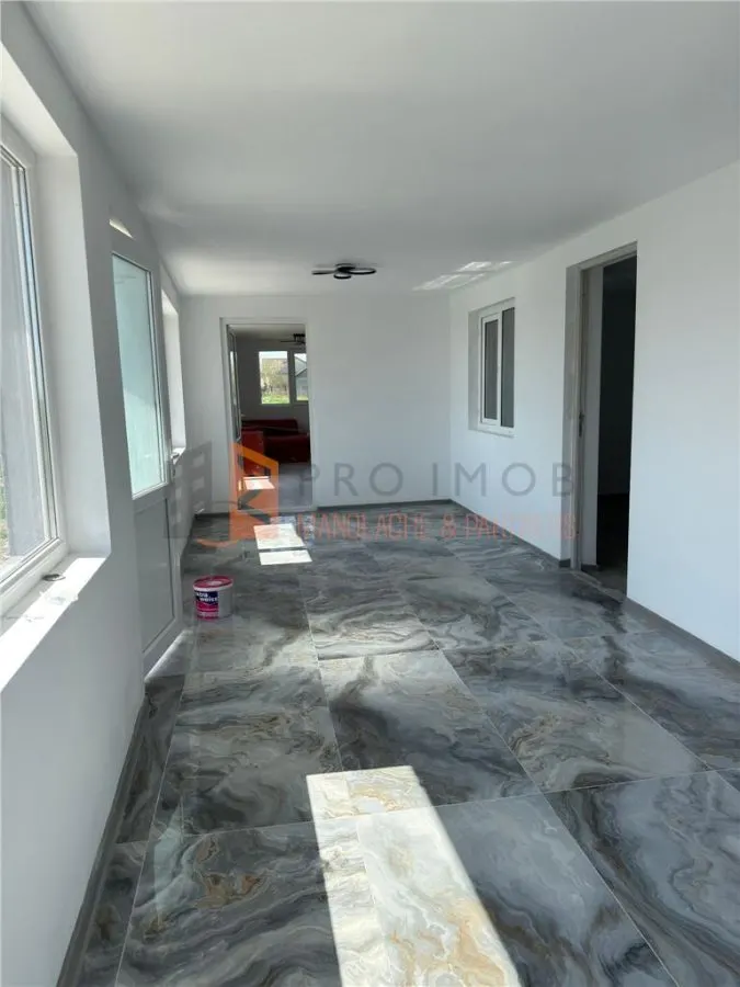 Casa tip parter zona Galbinasi - foto 12