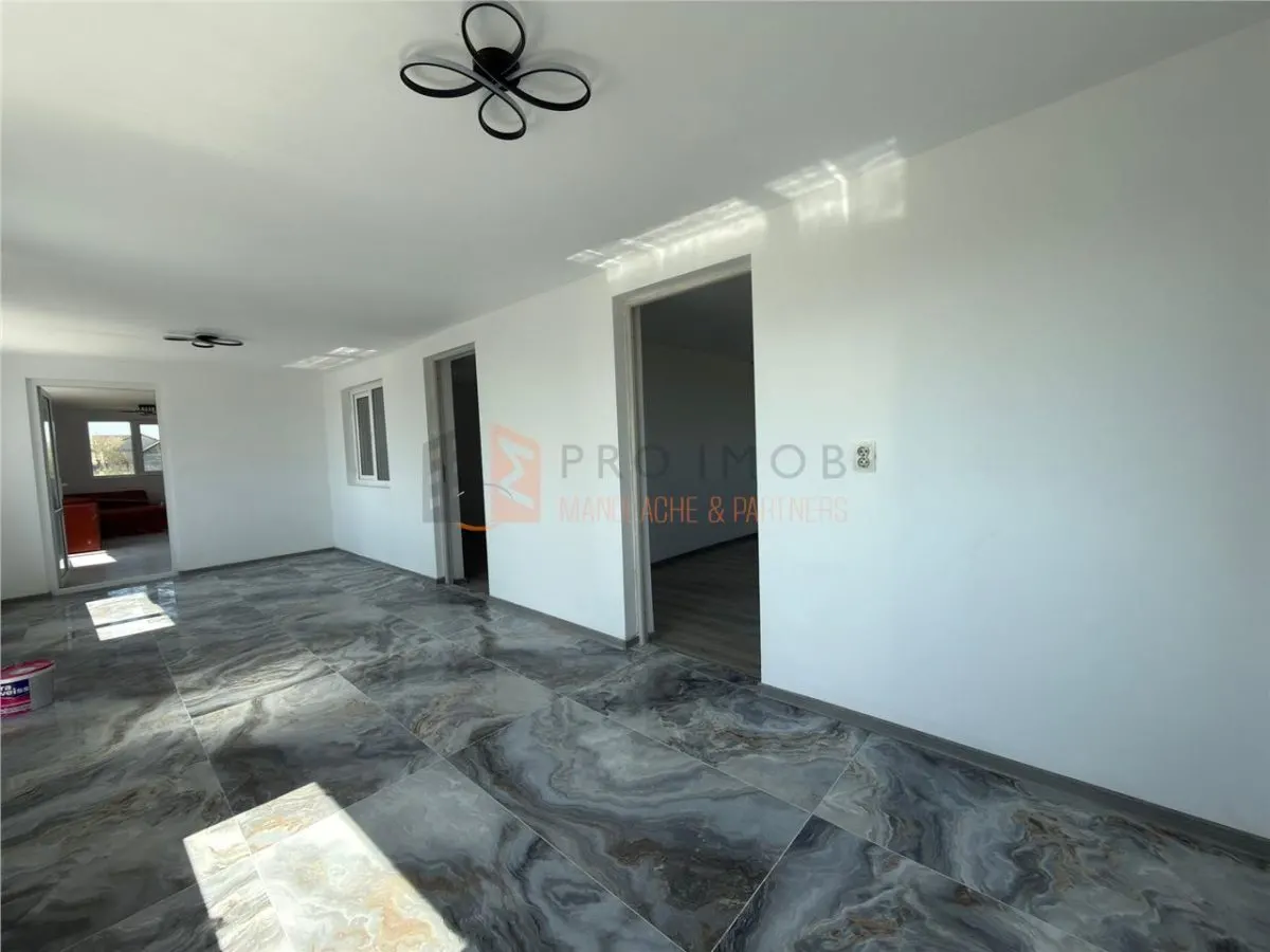 Casa tip parter zona Galbinasi - foto 13