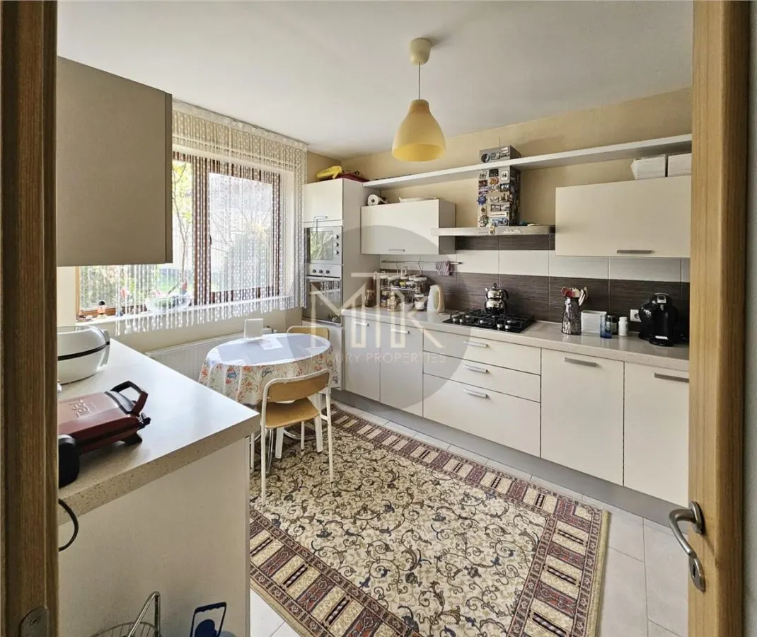 Vila 6 cam. mobilată, Erou Iancu Nicolae, Complex sala de fitness + piscina - foto 5