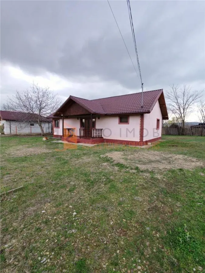 Casa tip parter zona Sapoca - foto 2
