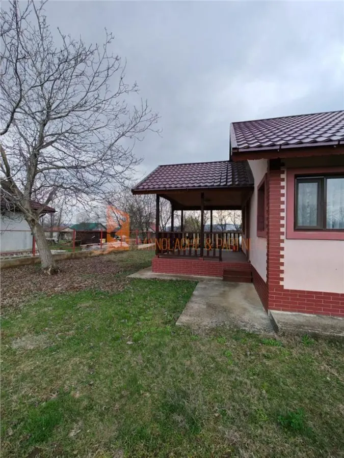 Casa tip parter zona Sapoca - foto 13