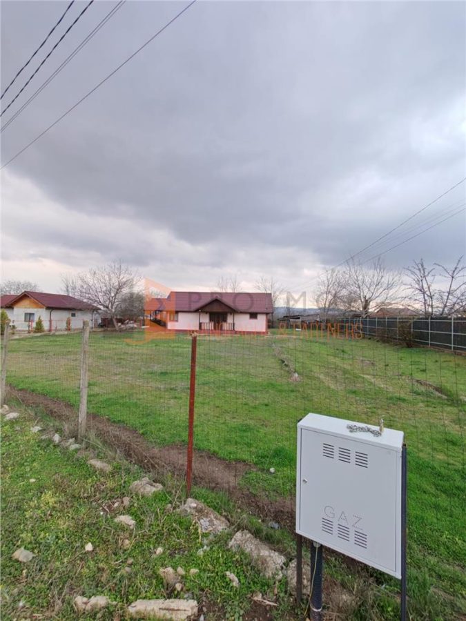 Casa tip parter zona Sapoca - foto 20