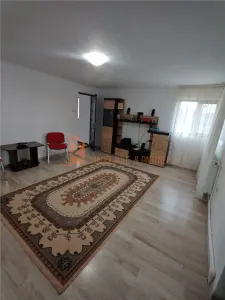 Casa tip parter zona Sapoca - foto 6