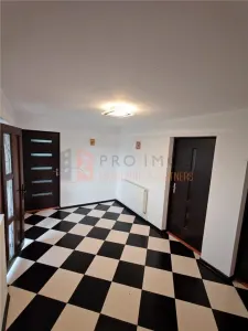 Casa tip parter zona Sapoca - foto 10