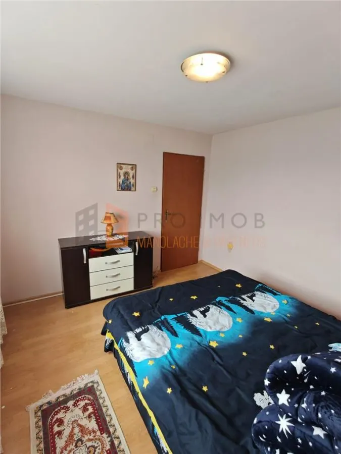 Apartament 2 camere cf 1 decomandat zona Micro 5 - foto 2