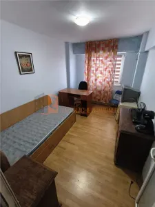 Comison 0 ! Apartament 2 camere cf 1 decomandat zona Micro 3 - foto 3