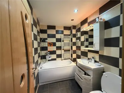 Apartament 4 camere cf 1 decomandat zona Obor - foto 12